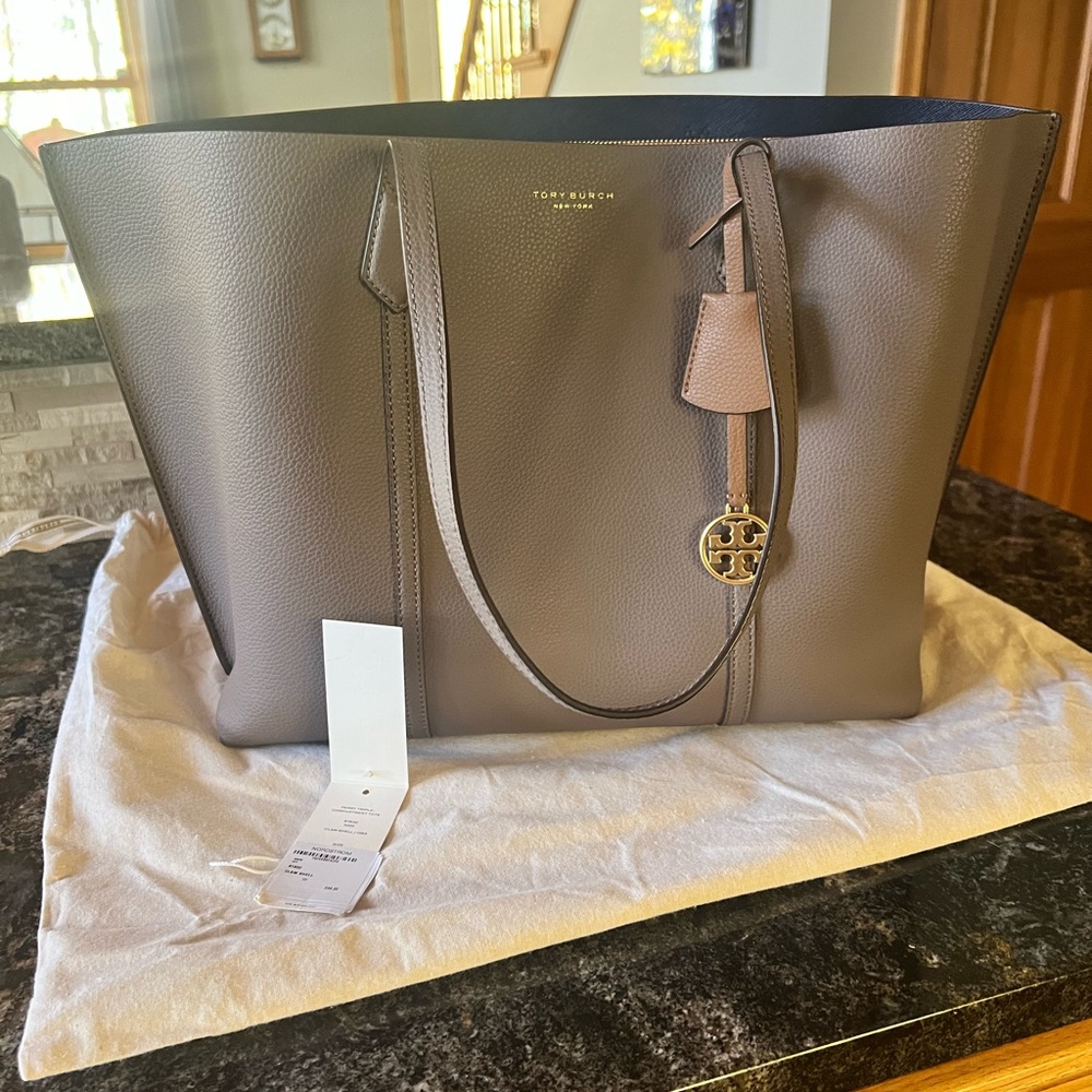 Tory Burch Large Perry Tote Clam Shell with tag and dust bag